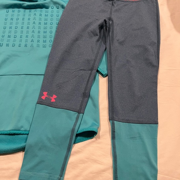 Girls Under Armour Hoodie & Leggings Outfit Size Youth Medium & Large - Picture 4 of 6